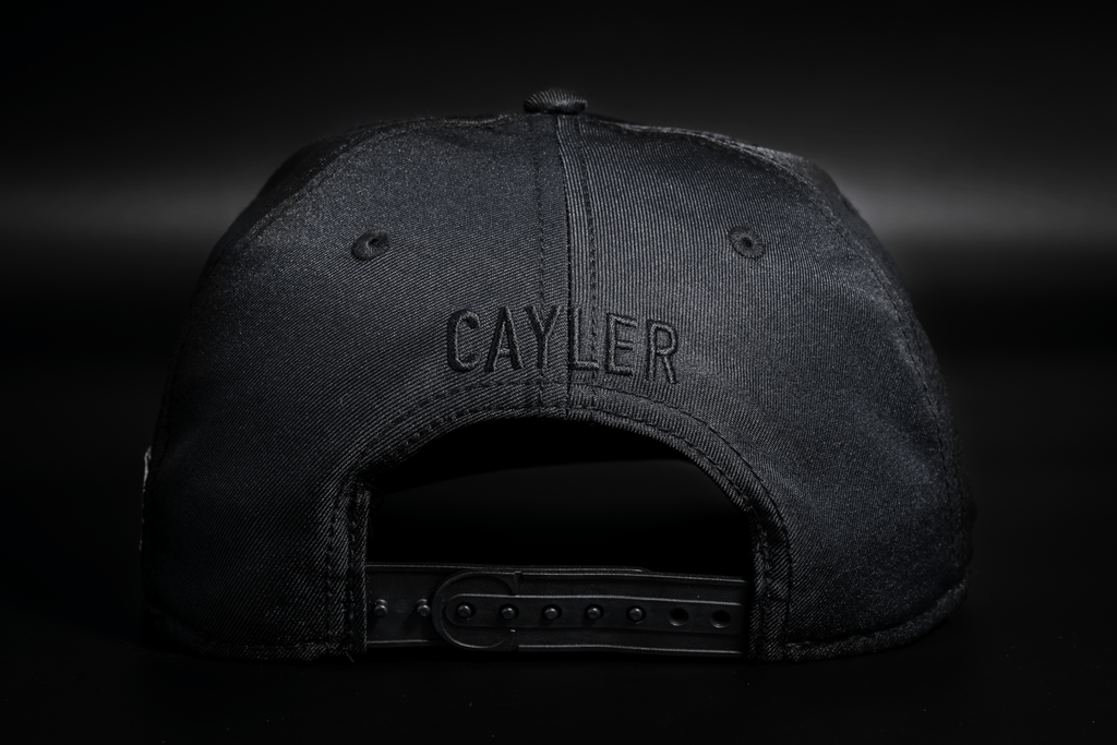 Gorra Curva NO NEW FRIENDS