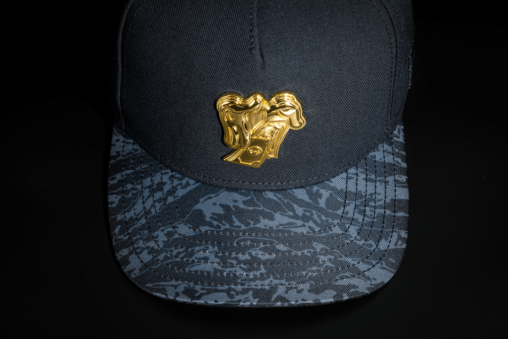 Gorra Curva GOLDEN HANDS