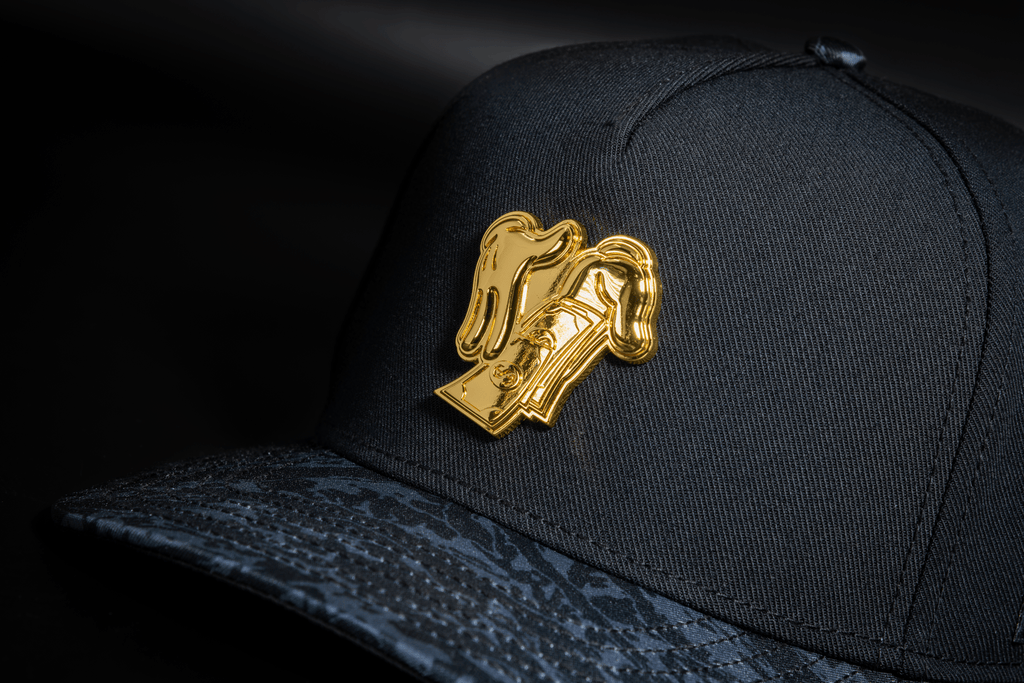 Gorra Curva GOLDEN HANDS