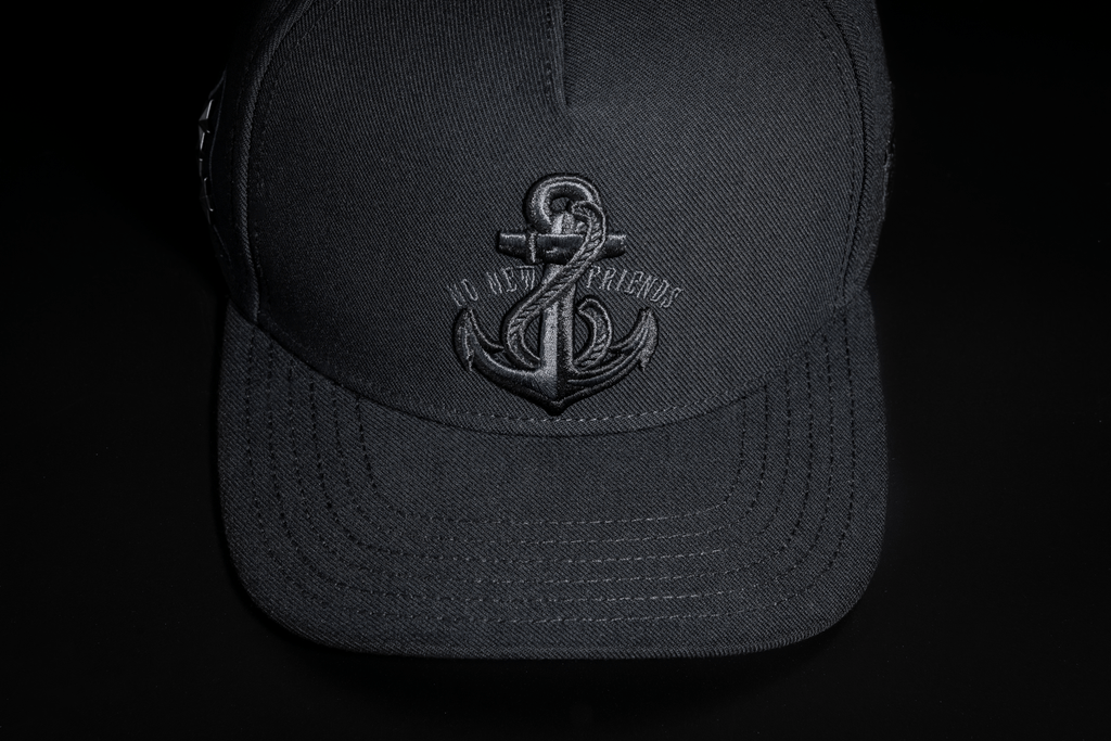 Gorra Curva NO NEW FRIENDS
